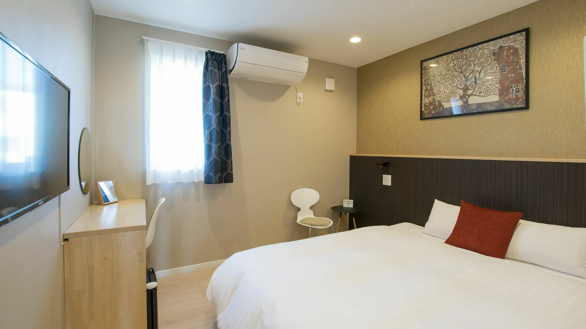 North Gate Inn Abira